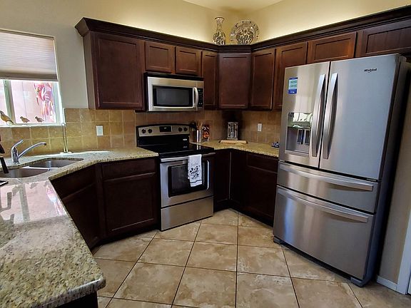 3rd image of 400 Noland Ct