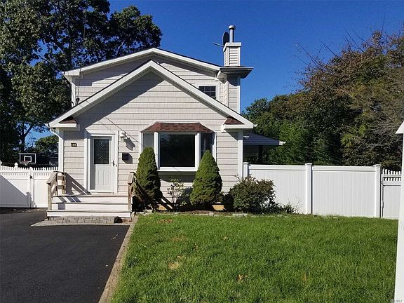 2nd image of 511 Myrtle Ave