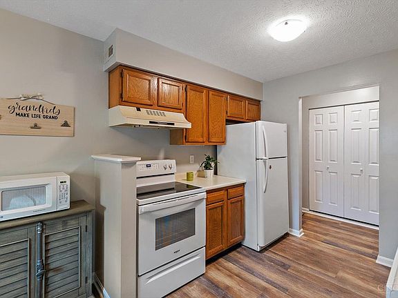 5th image of 1535 Gelhot Dr APT 144