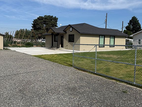 2nd image of 1070 S McKinley Rd