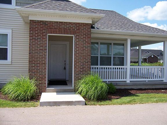 3rd image of 3156 Hamlet Cir