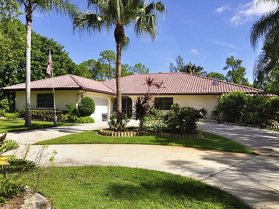 2nd image of 6831 Bottlebrush Ln
