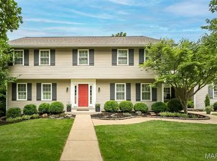 1583 Mason Knoll Rd, Saint Louis, MO 63131