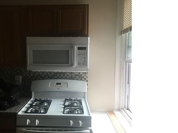 4th image of 3144 Clifford St #2F