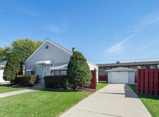 2813 Diane Ave, Racine, WI 53404