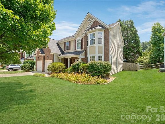 2nd image of 11932 Fox Glen Rd