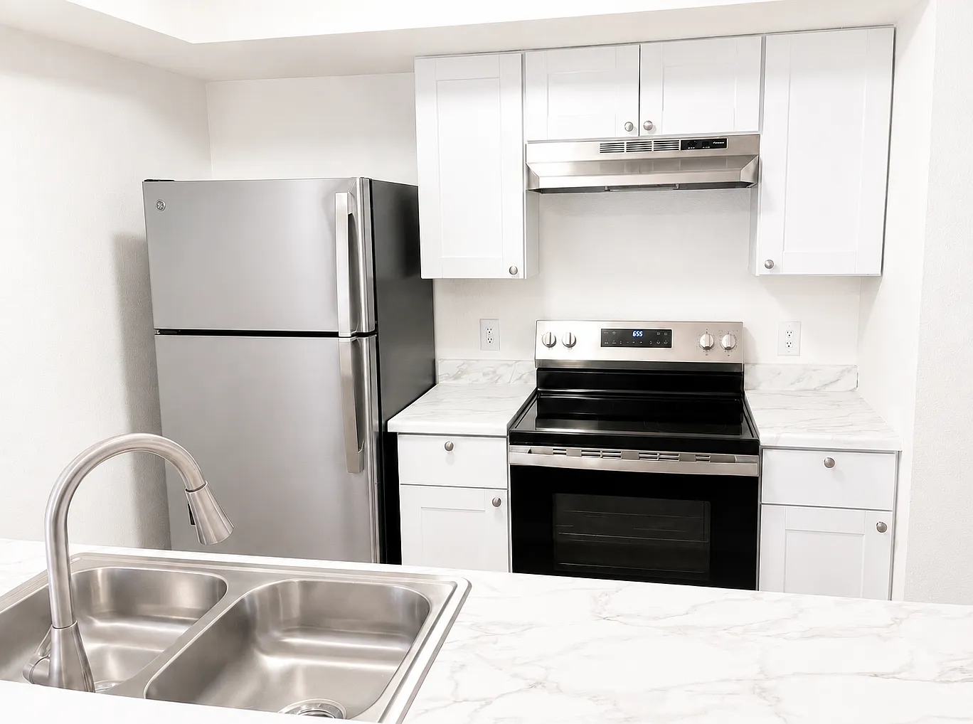 Papago View Apartments — Photo 4