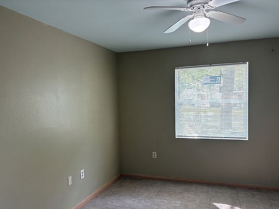5th image of 3028 Parkway Blvd APT 108