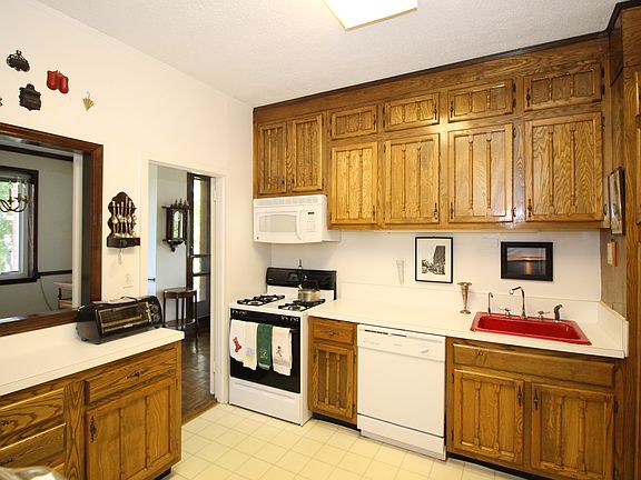 5th image of 16 Rockledge Ave APT 5E1