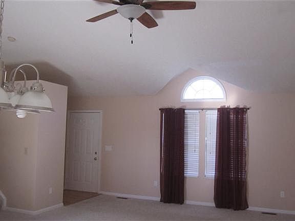 2nd image of 2242 Siesta Dr