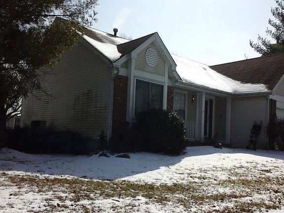 3rd image of 3828 Silas Creek Dr