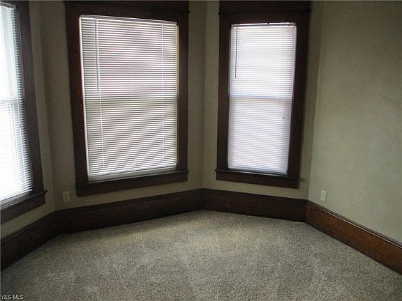 5th image of 407 1/2 N 10th St