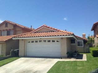 1051 Martinez Ln, Colton, CA 92324