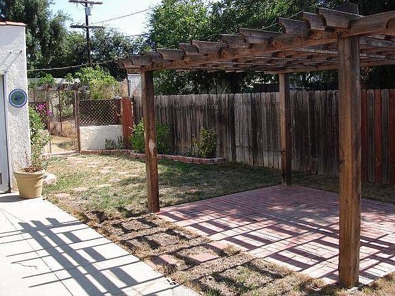 3rd image of 5501 Poplar Blvd