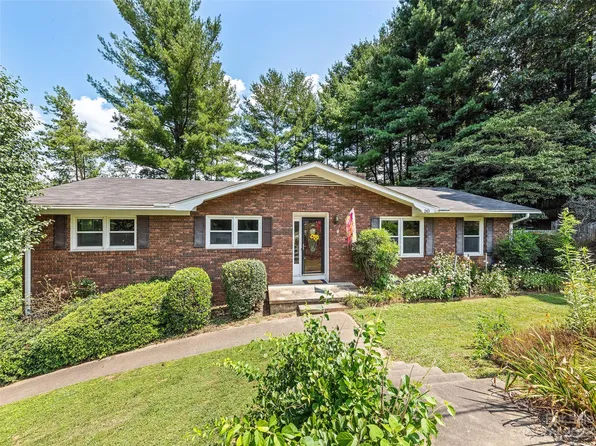 243 Wood Lily Dr, Canton, NC 28716