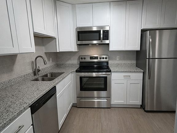 2nd image of 1330 Ocean St #J