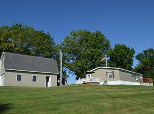 323 Academy Rd, Monmouth, ME 04259