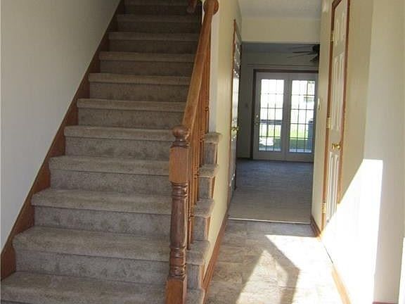 2nd image of 954 Amelia Ave