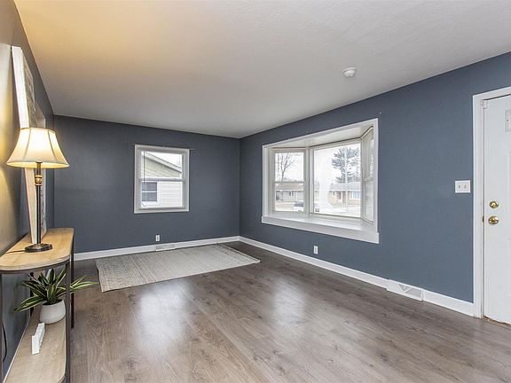 3rd image of 408 E Dean St