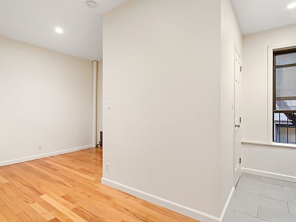 3rd image of 161 Prince St #6L