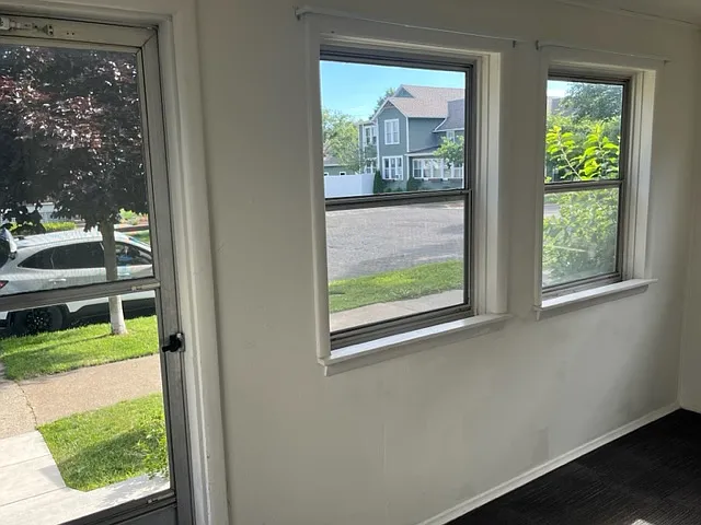 3 bed, 1559 sqft, $2,150 — Photo 3