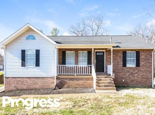 121 Lee Ct, Gallatin, TN 37066