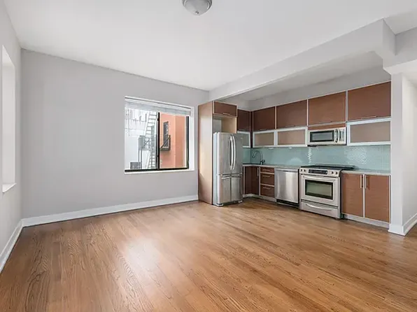 159 W 118th St #2D, New York, NY 10026