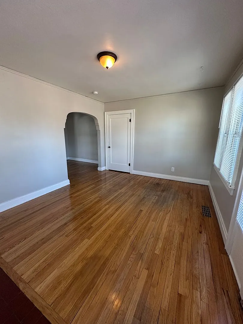 2915 Reed Ave — Photo 3