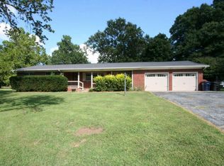 2724 Gaineswood Ave, Baxter Springs, KS 66713