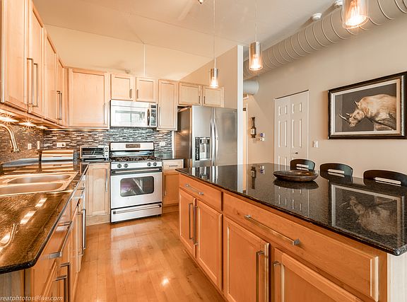 5th image of 125 E 13th St Unit 711