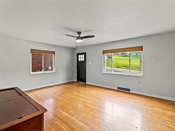 5th image of 3418 Dauphin Ave