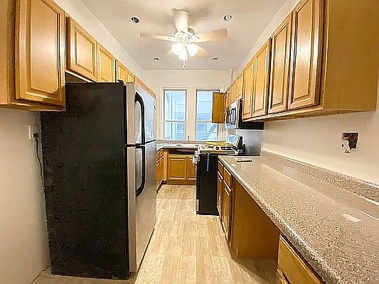 2nd image of 2101 Davidson Ave #2