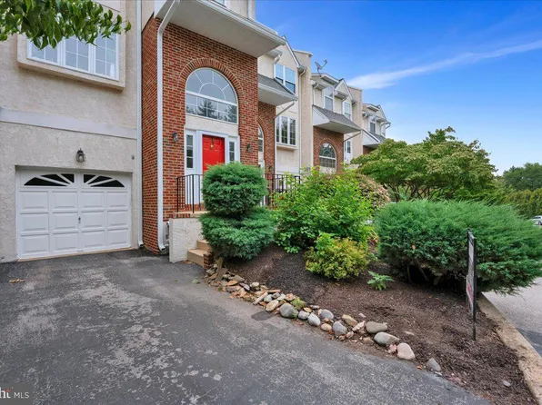 124 Campbell Dr, Conshohocken, PA 19428