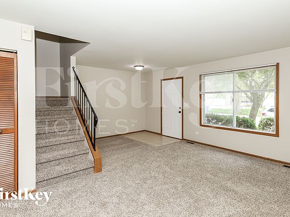 2nd image of 1045 Camden Ln
