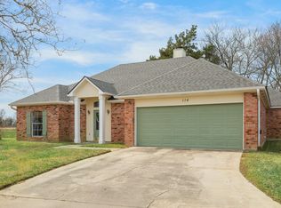 114 Pathway Ln, Lafayette, LA 70506