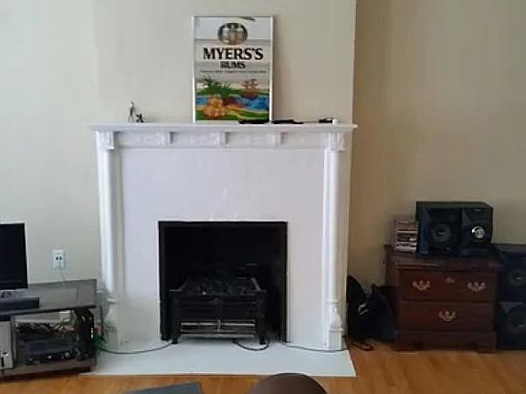 2nd image of 2971 N Farwell Ave