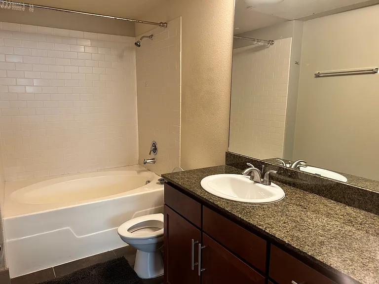 3016 Guadalupe St #309 — Photo 23