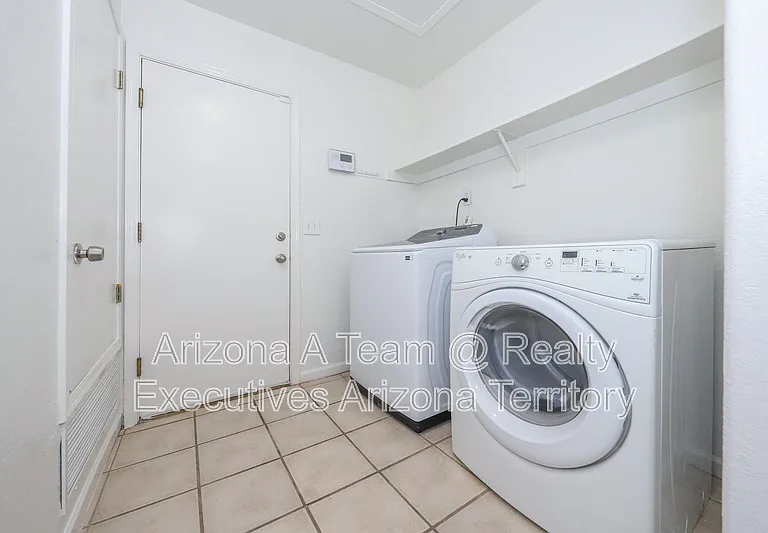 8873 E Rose Tree St — Photo 20