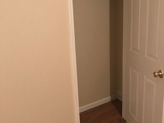 2nd image of 121 N 25th St