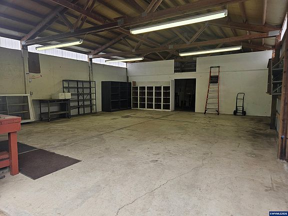 4th image of 26260 Highway 99 W