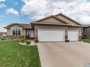 3100 S Triple Play Ave, Sioux Falls, SD 57110
