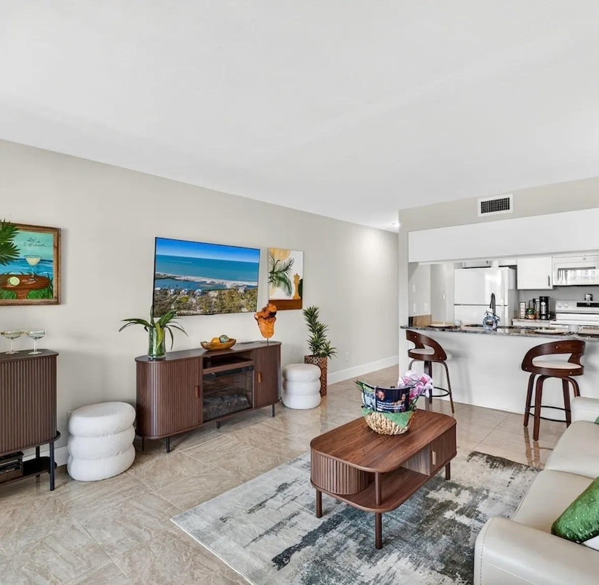1 bed, 614 sqft, $2,400 — Photo 4