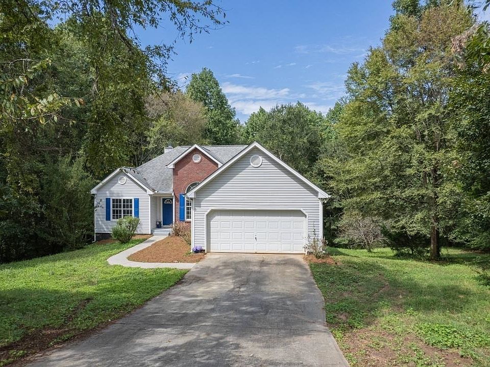 1st image of 240 Cambridge Dr