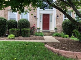 416 Lawford Dr SW, Leesburg, VA 20175