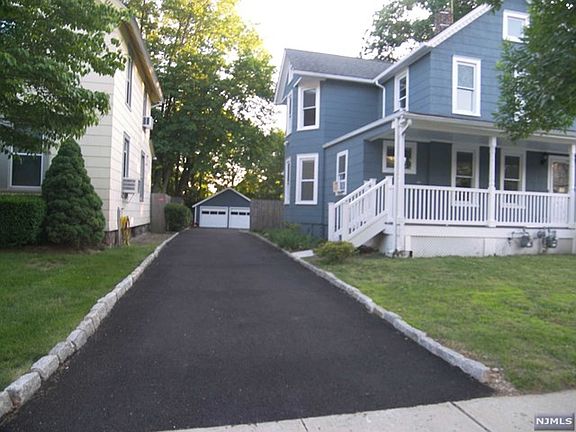 2nd image of 406 Fairview Ave Floor 1