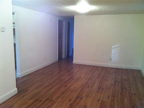 2nd image of 3056 Gordonia Dr