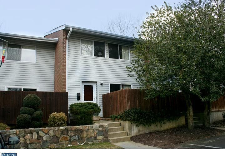 1st image of 17 Thistle Ct