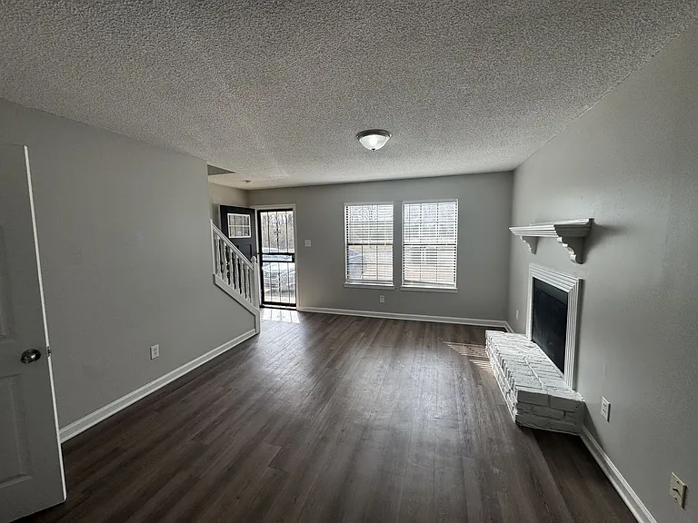 3546 Christine Rd — Photo 3