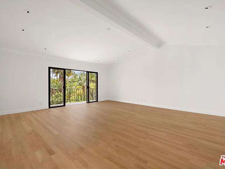1121 La Collina Dr — Photo 11