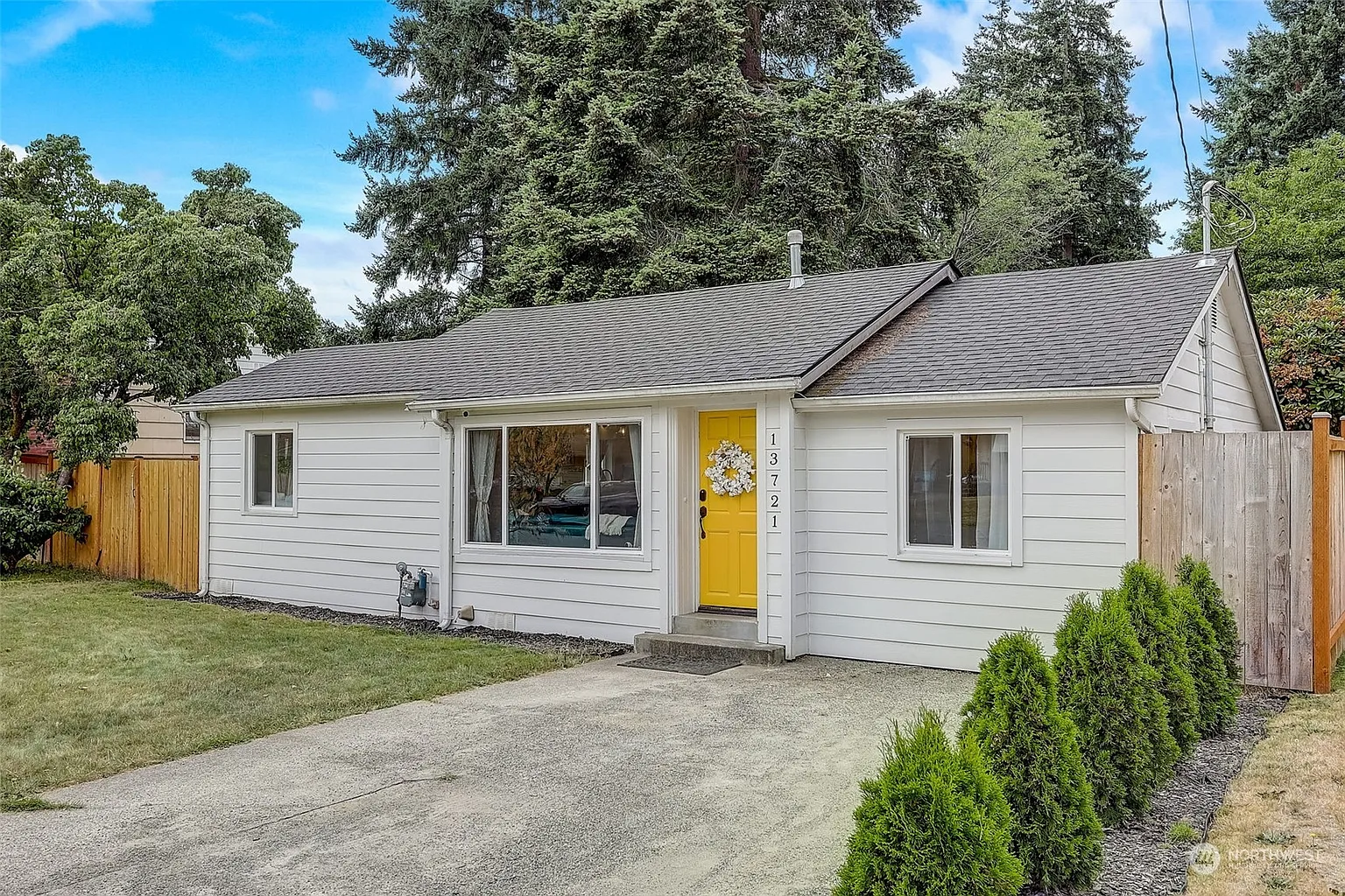 13721 Ashworth Avenue N photo 1